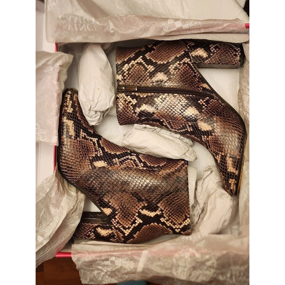 Vince Camuto Sanstan Bootie Heels Size 8.5 M Taupe Snake Skin